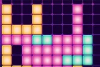 Toinen versio suositusta 10x10 Tetris-pelistä, nyt diskotyyliin