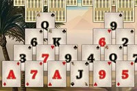Hauska Tripeaks Solitaire -peli muinaisessa Egyptissä