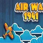 Kaksi vanhanaikaista lentokonetta lentää pilvien yllä, ja yläpuolella on teksti Air War 1941