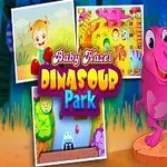 Pieni lapsi ja vaaleanpunainen dinosaurus seisovat yhdessä värikkään taustakuvan edessä, jossa on kolme erilaista kuvaa dinosauruspuistosta