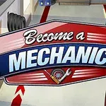 Animoitu hahmo katselee eteenpäin autotallissa, jossa on kyltti tekstillä Become a Mechanic