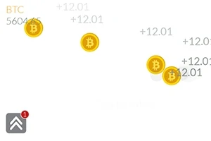 Kultaisia bitcoin-kolikoita valkoisella taustalla ja yläkulmassa BTC-teksti numeron kanssa