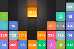 Kuva esittää värikkäitä neliöitä, joissa on eri numeroita, ja keskellä on oranssi neliö, jossa lukee 2048