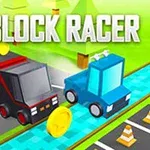 Kaksi lohkoautoa ajaa rinnakkain tiellä, ja ympärillä on kolikoita sekä liikennekartioita, tekstillä BLOCK RACER ylhäällä