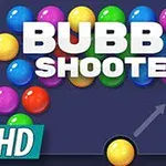 Värikkäitä palloja ja suuri teksti BUBBLE SHOOTER HD violetilla taustalla