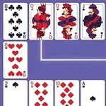 Korttipakan kortteja, mukaan lukien kahdeksikkoja, kuningattaria, sotamiehiä ja kuninkaita, asetettuna violetille taustalle