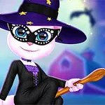 Kissa pukeutuneena noidaksi, päässään violetti hattu, yllään musta asu ja kädessä luuta, taustalla kurpitsa ja haamu