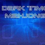 Sinisellä taustalla oleva teksti Dark Time Mahjong valkoisilla futuristisilla kirjaimilla