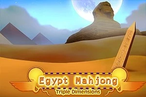 Sfinxipatsas ja pyramidit aavikon taustalla, etualalla obeliski ja Egypt Mahjong Triple Dimensions -teksti