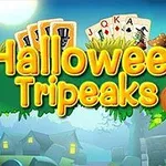 Kirkkaasti valaistu Halloween-aiheinen maisema, jossa on kurpitsalyhtyjä, pelikortteja ja värikäs teksti Halloween Tripeaks
