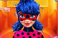 Auta LadyBugia rakastumaan kuuluisissa Halloween-juhlissaan