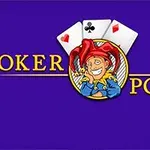 Jokerihahmo, joka on sijoitettu kolmen pelikortin eteen; taustalla on violetti väri ja teksti Joker Poker