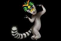 King Julian ja hänen heimonsa elävät saarella keskellä merta