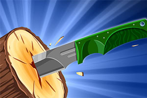 Veitsi, jossa on vihreä kahva, iskeytyy puunrunkoon loistaen sinisellä taustalla