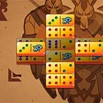 Värikkäitä domino-laattoja ristimuodostelmassa beige-taustalla hahmojen edessä