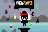Hyppäävä ninja kerää hedelmiä ja väistää aseita