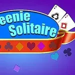 Korttipelisymbolit violetilla taustalla, keskellä teksti Queenie Solitaire sinisellä ovaalilla