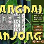 Mahjong-lautapeli bambutaustalla, jossa on suurikokoista keltaista tekstiä