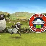 Kolme lammasta hyppää heinää yli vihreällä niityllä, taustalla vuoret ja Alien Athletics -logo