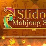 Ruskealla taustalla on kirjainlaattoja ja egyptiläistyylisiä symboleja, keskellä teksti Slidon Mahjong Slide