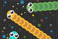 Nauti tästä uudesta versiosta kuuluisasta Slither.io-pelistä!