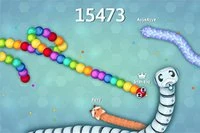 Snake io War yhdistää uuden pop-estetiikan vanhan klassisen käärmepelin