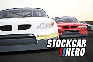 Kilpa-autoja ajamassa radalla, etualalla valkoinen auto ja taustalla punainen auto, otsikolla Stockcar Hero