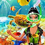 Sukeltaja vihreässä snorkkelissa ja märkäpuvussa vedenalaisessa maailmassa, jossa näkyy merikilpikonna, värikkäitä kaloja, meduusoja ja meritähdet korallitaustalla